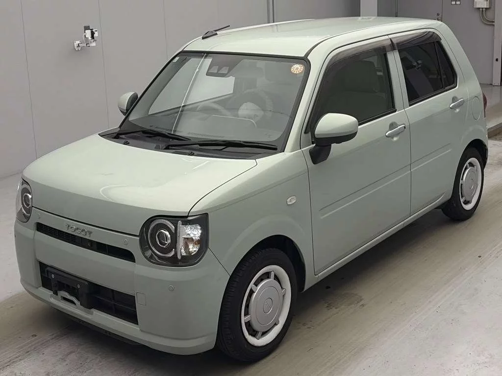Daihatsu Mira Tocot LA550S 2021